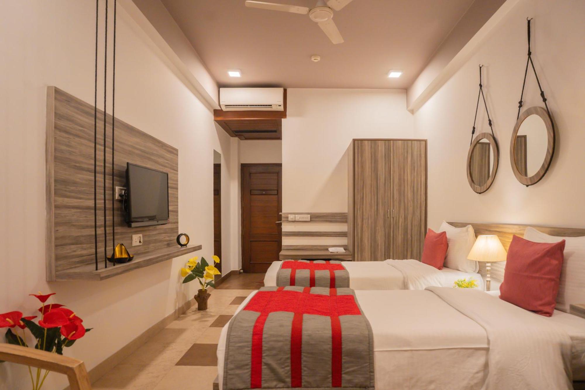 Ahuja Residency Parklane Otel Gurgaon Dış mekan fotoğraf
